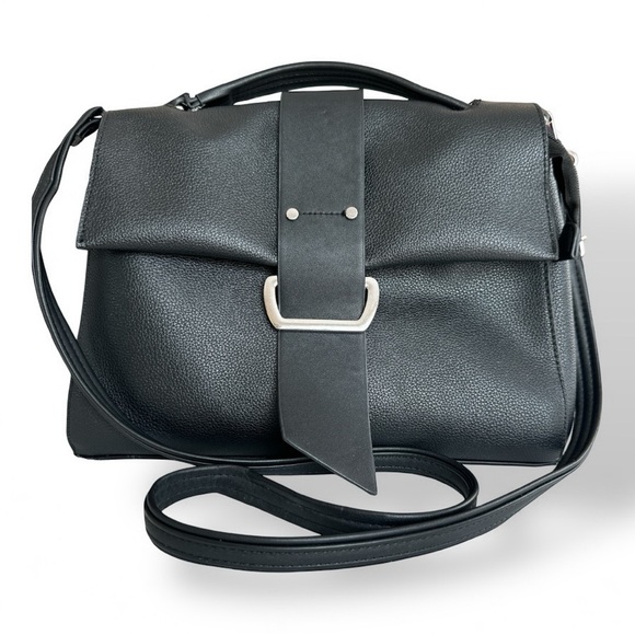 Handbags - Black Crossbody Bag